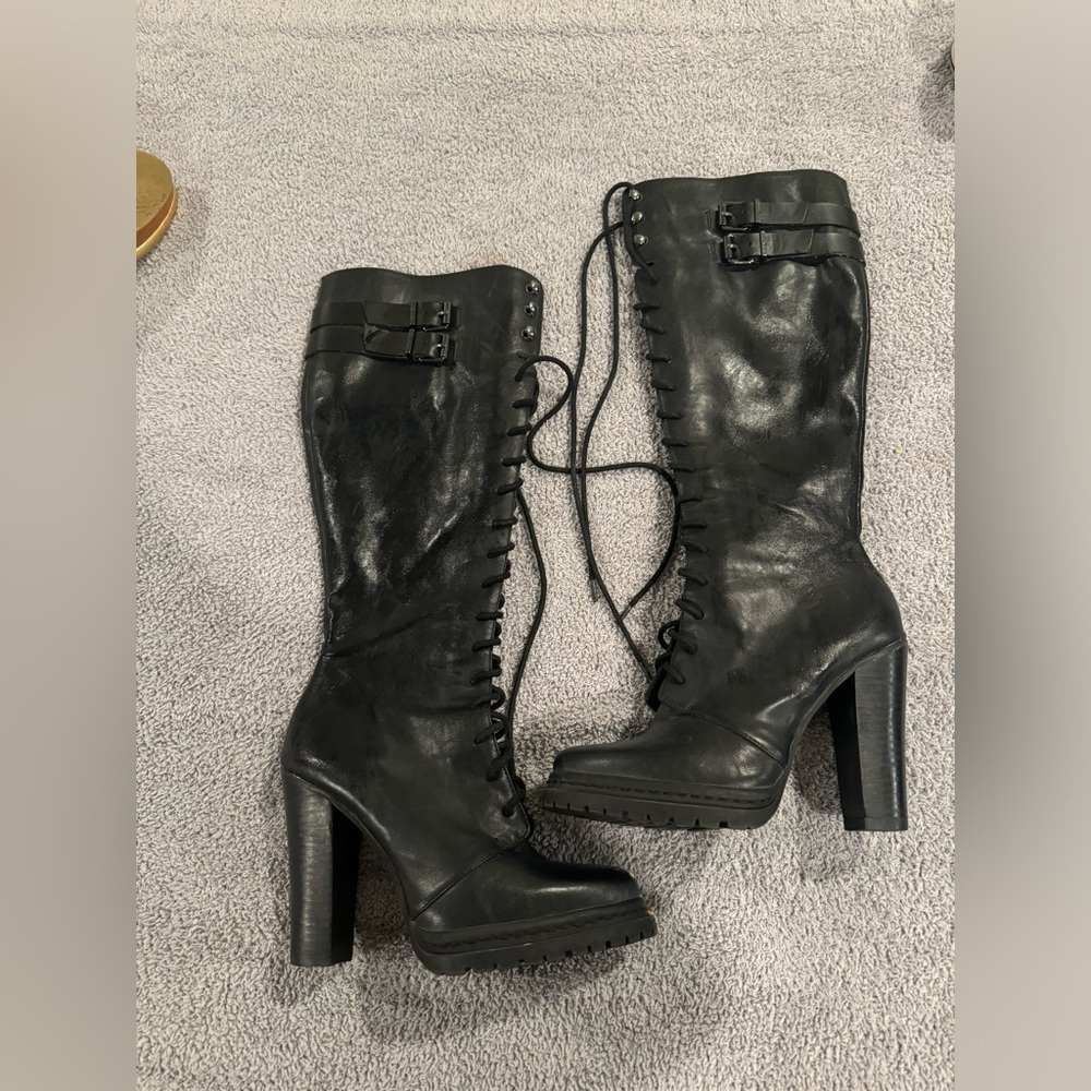 Bcbg size 36.5